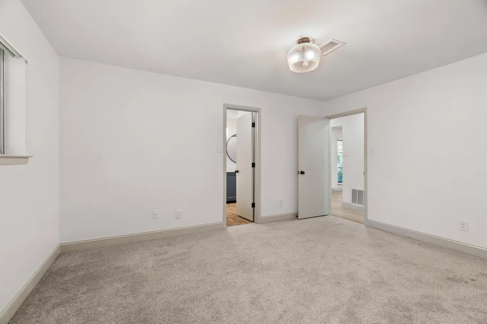 2108 Forest Hills Road Grapevine, TX 76051