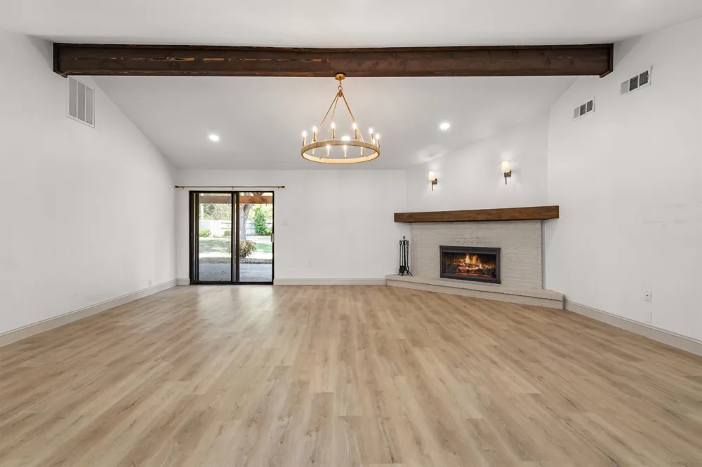 2108 Forest Hills Road Grapevine, TX 76051