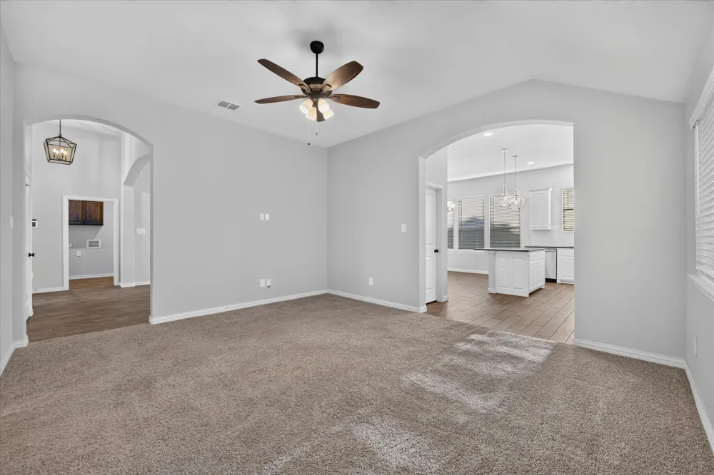 412 Brinkley Drive Saginaw, TX 76179