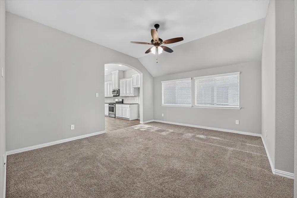 412 Brinkley Drive Saginaw, TX 76179