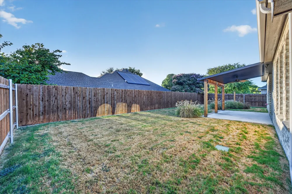 412 Brinkley Drive Saginaw, TX 76179