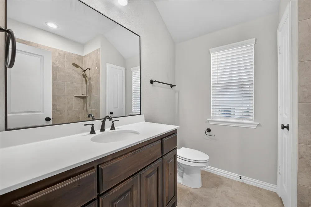 412 Brinkley Drive Saginaw, TX 76179
