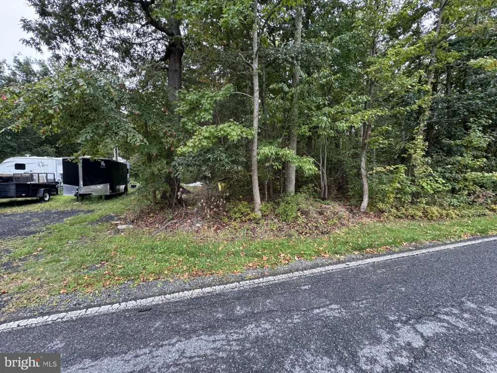 1635 WALL DRIVE Pasadena, MD 21122