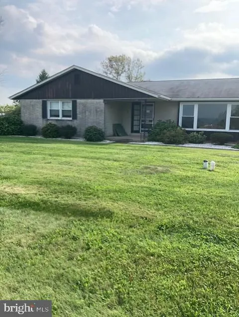 1600 HILLSIDE DRIVE
