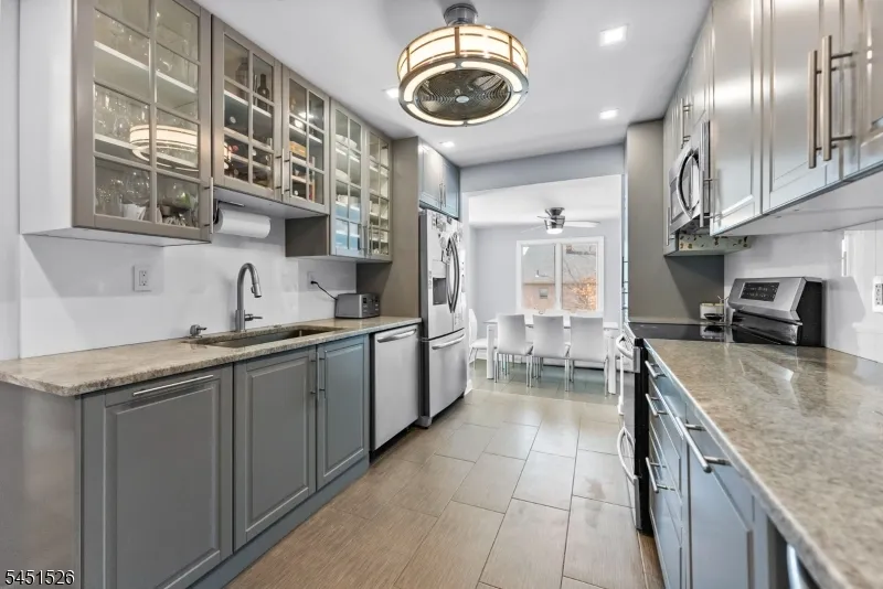 789 Harvard Pl Cliffside Park, NJ 07010