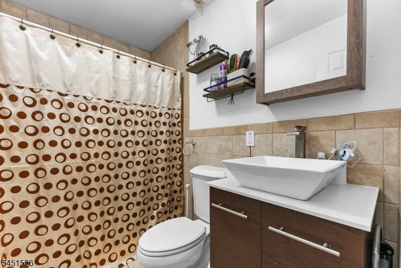 789 Harvard Pl Cliffside Park, NJ 07010