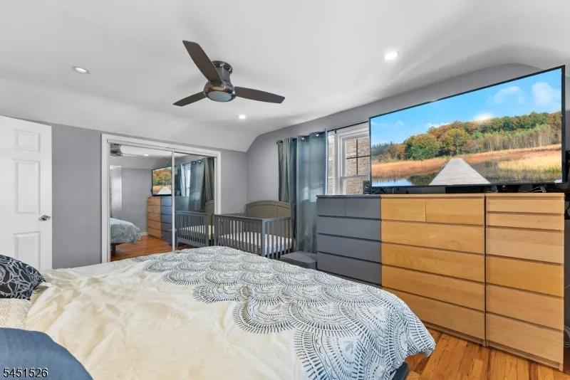 789 Harvard Pl Cliffside Park, NJ 07010
