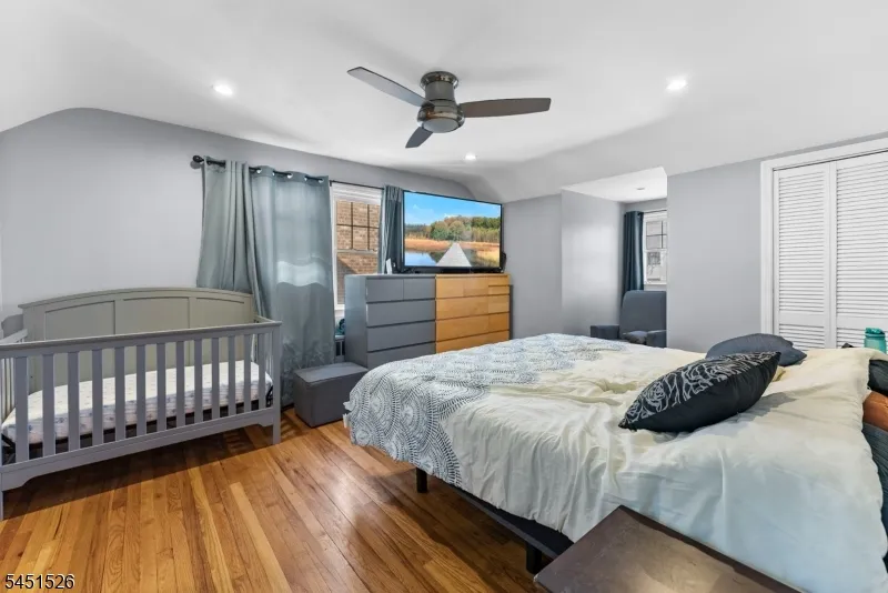 789 Harvard Pl Cliffside Park, NJ 07010