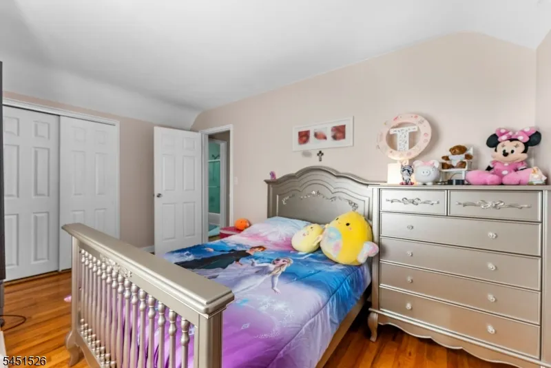 789 Harvard Pl Cliffside Park, NJ 07010
