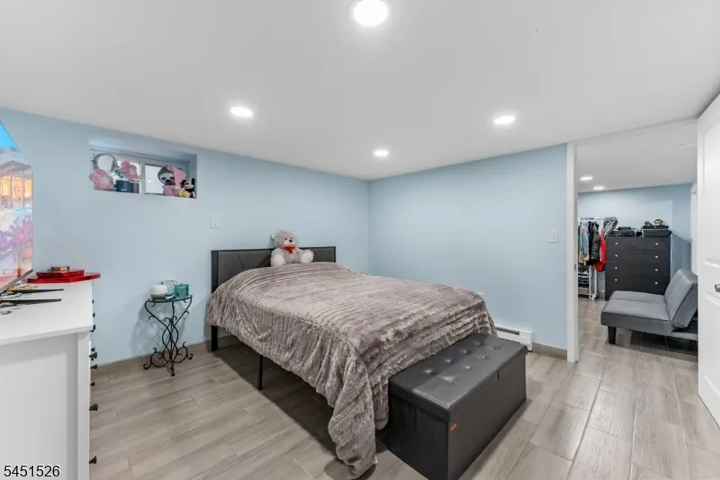 789 Harvard Pl Cliffside Park, NJ 07010
