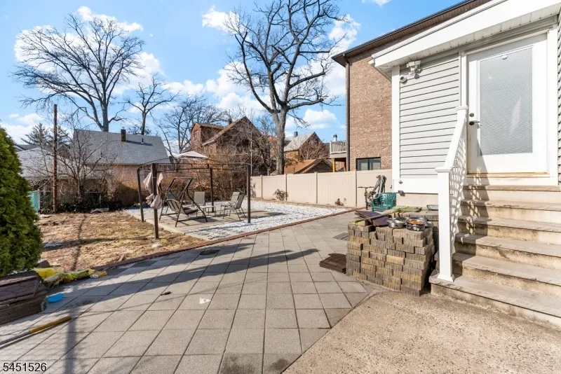 789 Harvard Pl Cliffside Park, NJ 07010