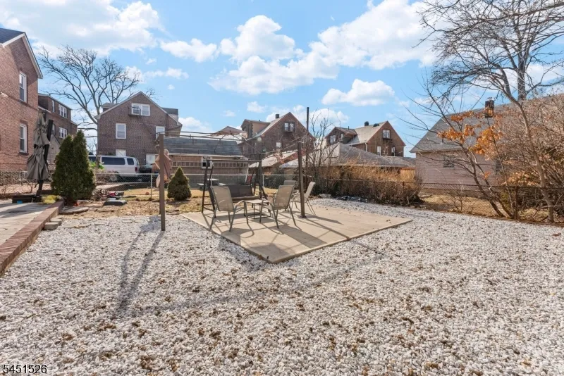 789 Harvard Pl Cliffside Park, NJ 07010