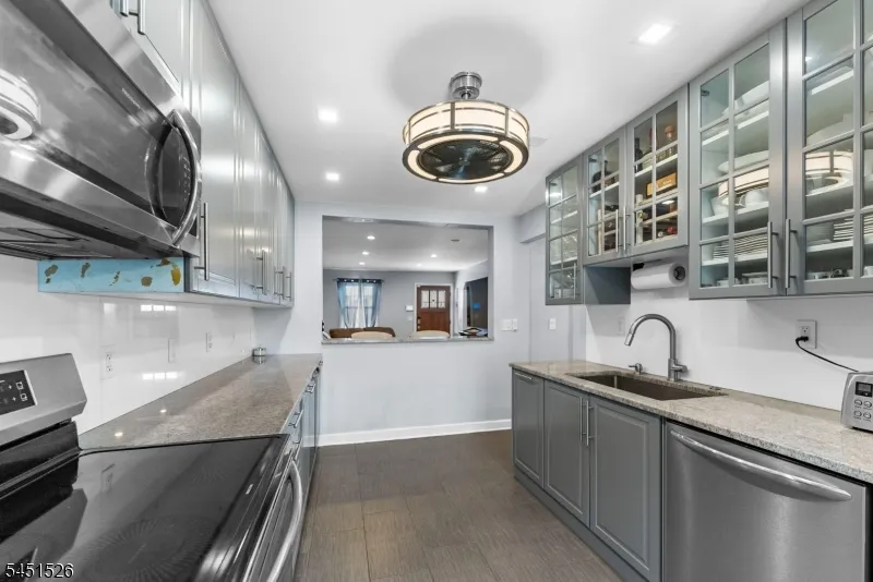789 Harvard Pl Cliffside Park, NJ 07010
