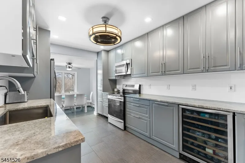 789 Harvard Pl Cliffside Park, NJ 07010