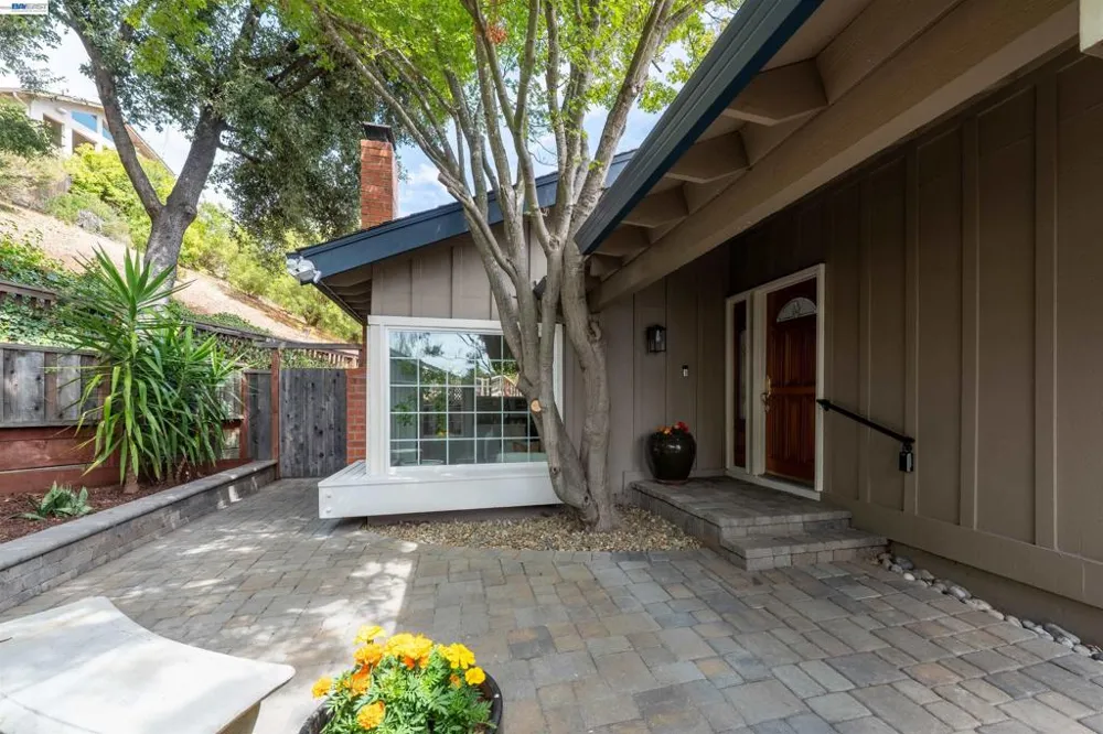 8172 Peppertree Ct Dublin, CA 94568