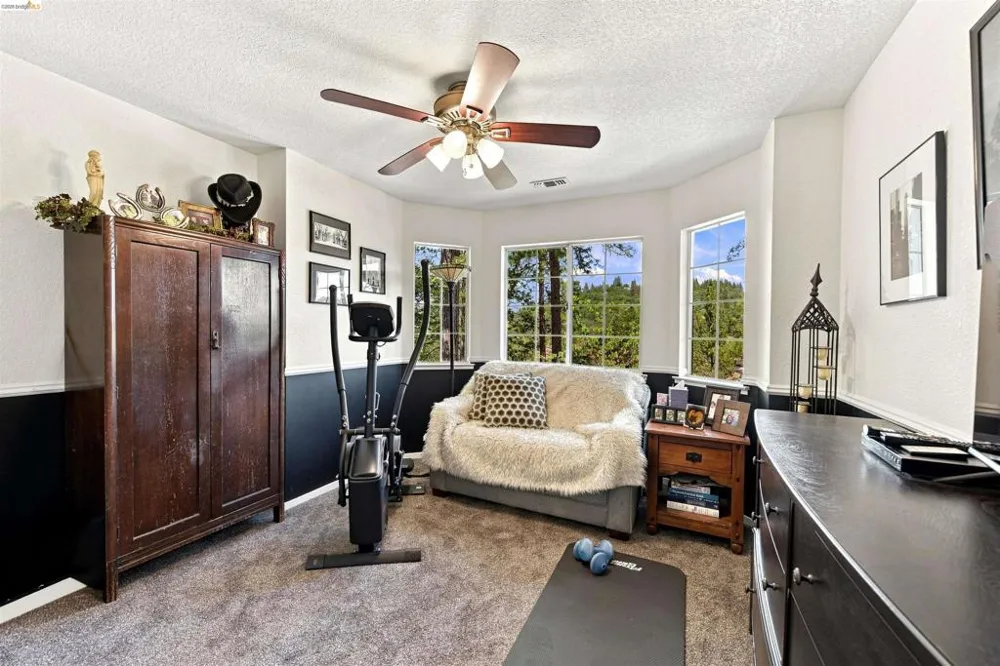 2360 Secret Ravine Trail Cool, CA 95614