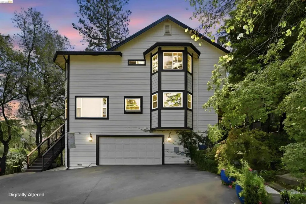 2360 Secret Ravine Trail Cool, CA 95614