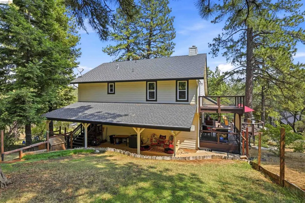 2360 Secret Ravine Trail Cool, CA 95614