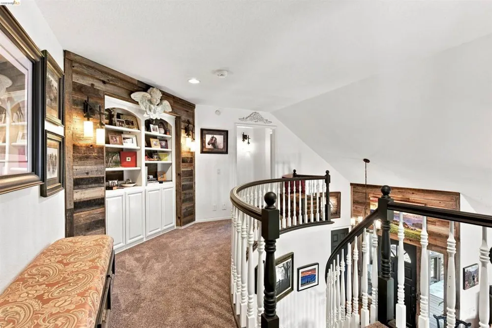2360 Secret Ravine Trail Cool, CA 95614