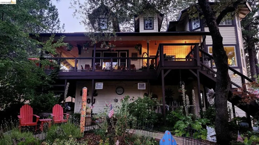 2360 Secret Ravine Trail Cool, CA 95614