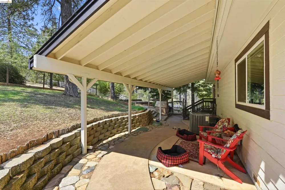 2360 Secret Ravine Trail Cool, CA 95614