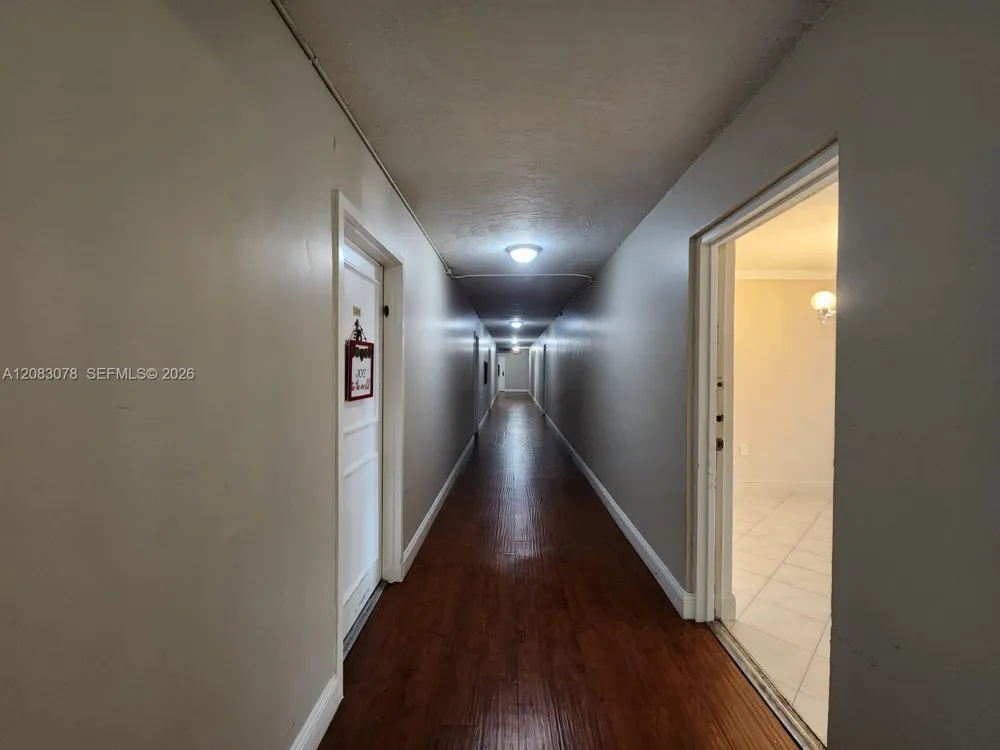 7300 NW 17th St #319 Plantation, FL 33313