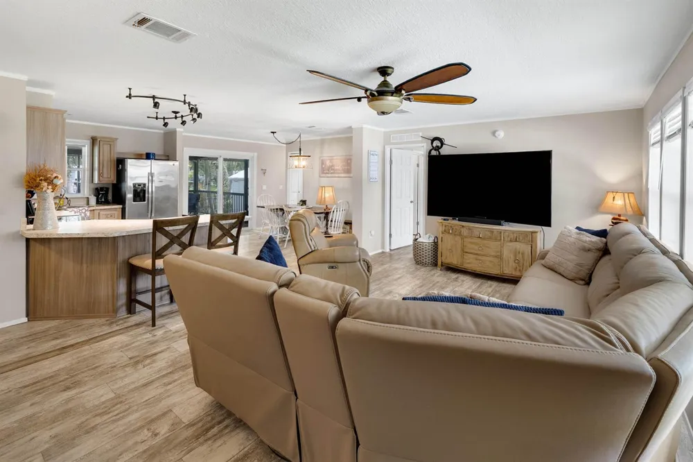 3207 SE 27TH STREET Okeechobee, FL 34974