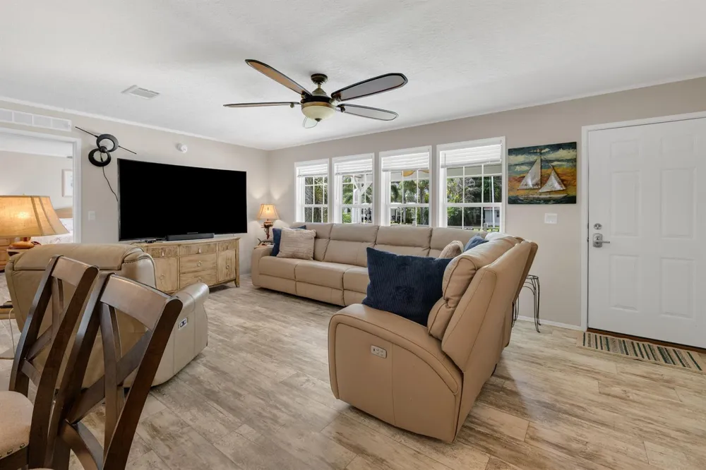 3207 SE 27TH STREET Okeechobee, FL 34974