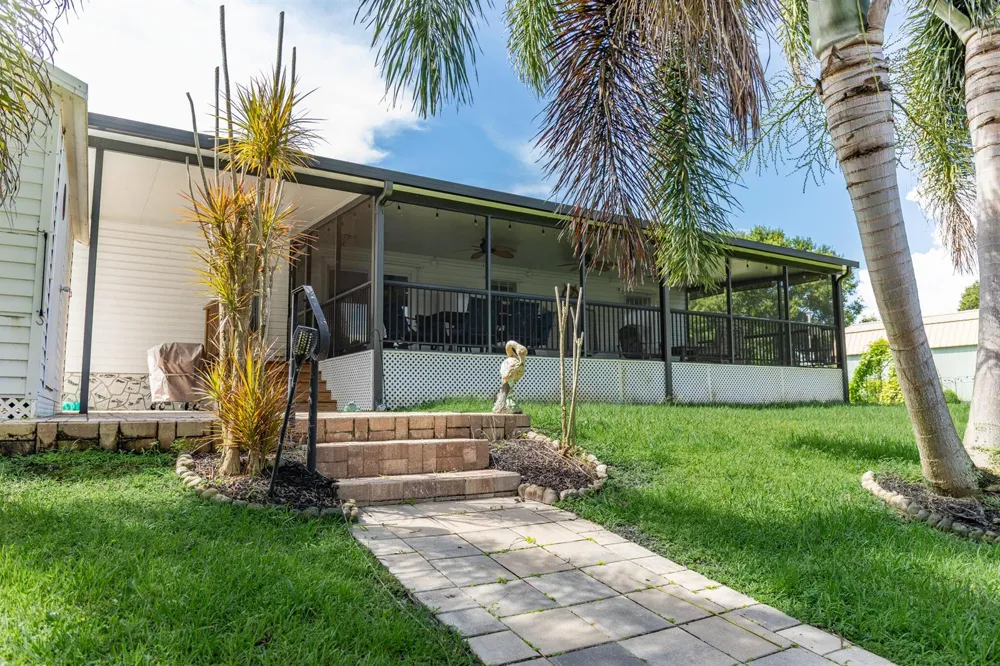 3207 SE 27TH STREET Okeechobee, FL 34974