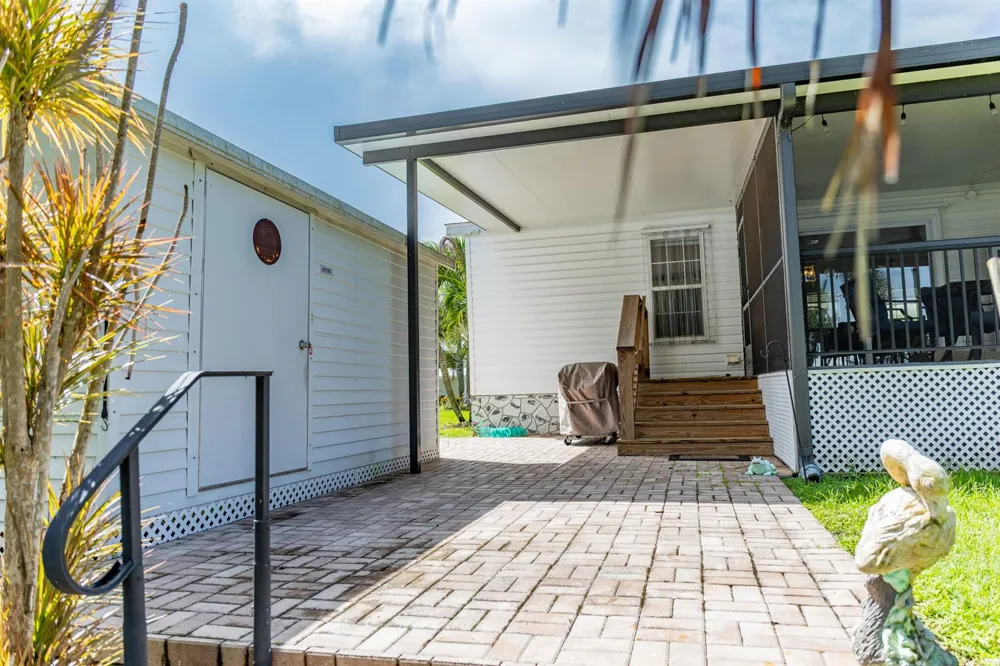 3207 SE 27TH STREET Okeechobee, FL 34974