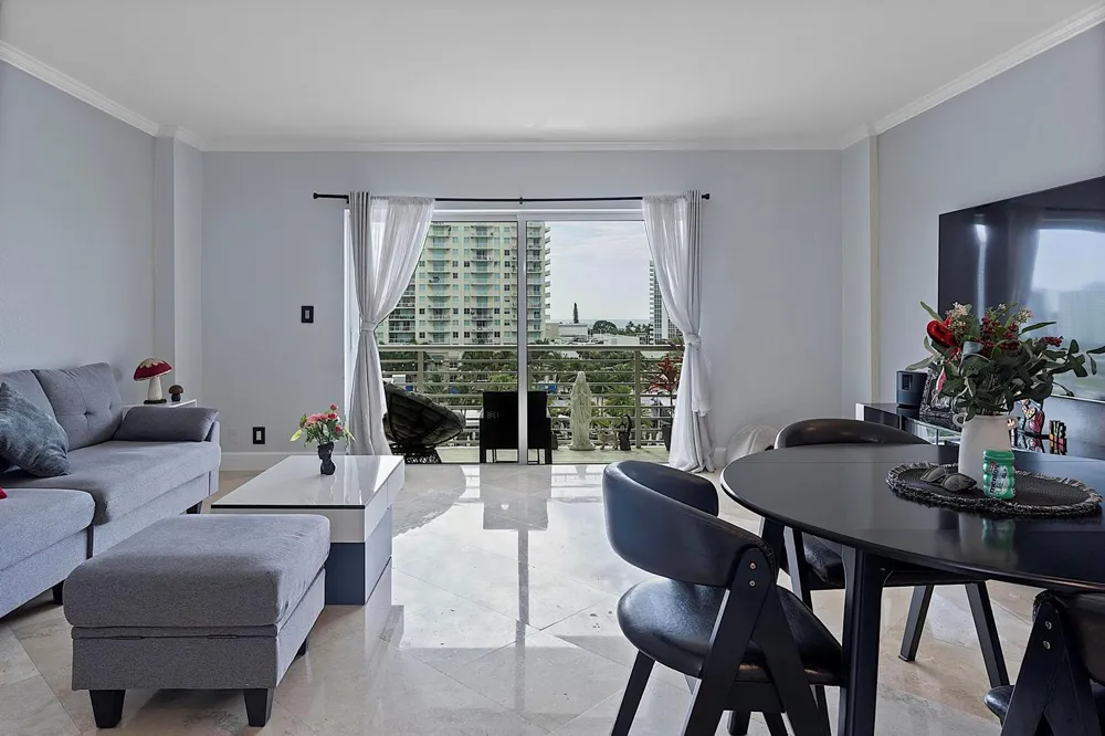 2900 NE 30th Street #Apt 8j Fort Lauderdale, FL 33306