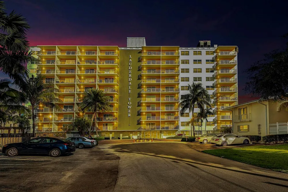 2900 NE 30th Street #Apt 8j Fort Lauderdale, FL 33306