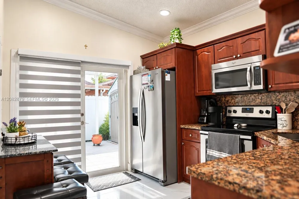 7001 W 35th Ave #290 Hialeah, FL 33018