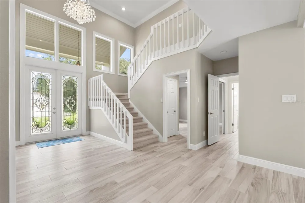 17919 CLEAR LAKE DRIVE Lutz, FL 33548