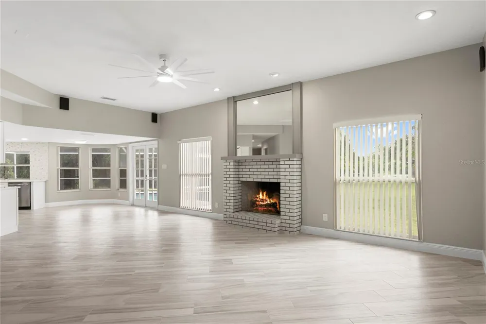 17919 CLEAR LAKE DRIVE Lutz, FL 33548
