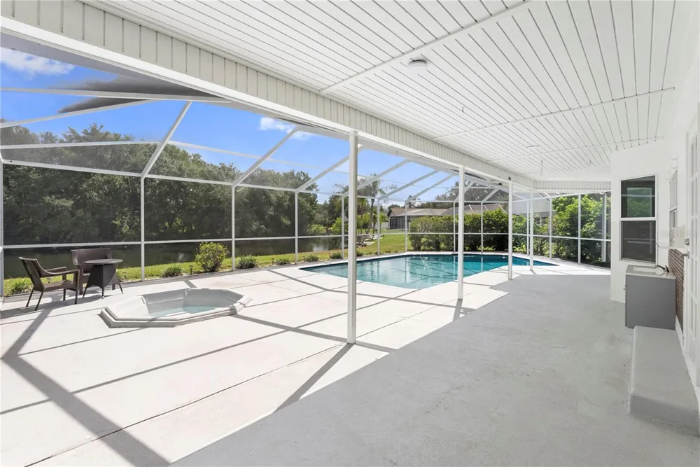 17919 CLEAR LAKE DRIVE Lutz, FL 33548