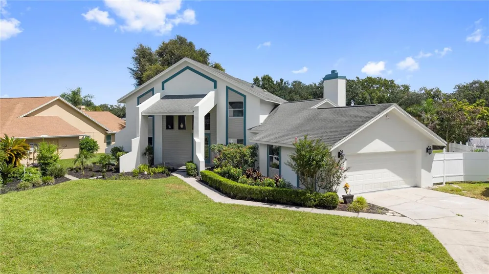 17919 CLEAR LAKE DRIVE Lutz, FL 33548