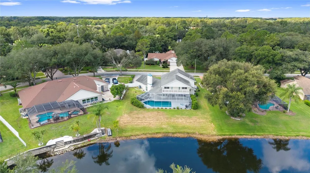 17919 CLEAR LAKE DRIVE Lutz, FL 33548