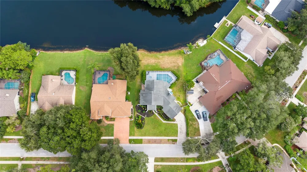 17919 CLEAR LAKE DRIVE Lutz, FL 33548