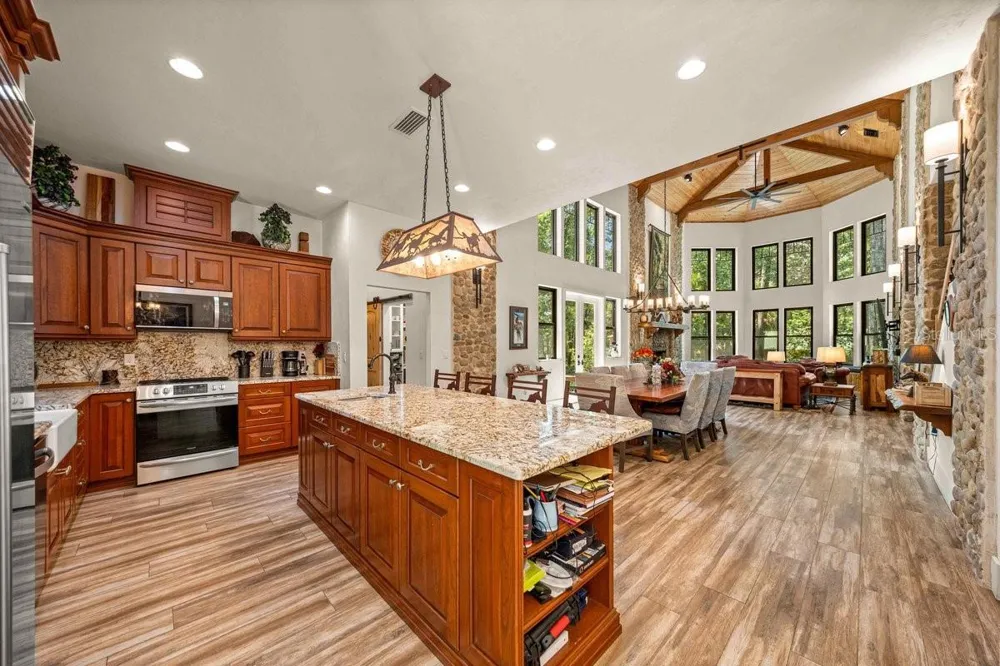 19505 NW 184TH TERRACE High Springs, FL 32643