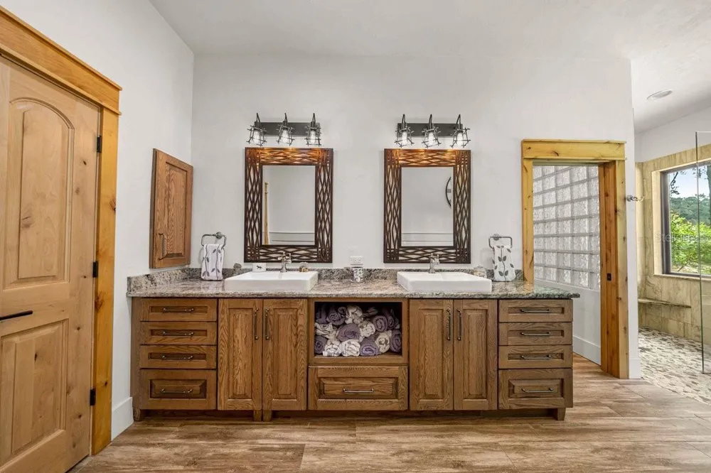 19505 NW 184TH TERRACE High Springs, FL 32643