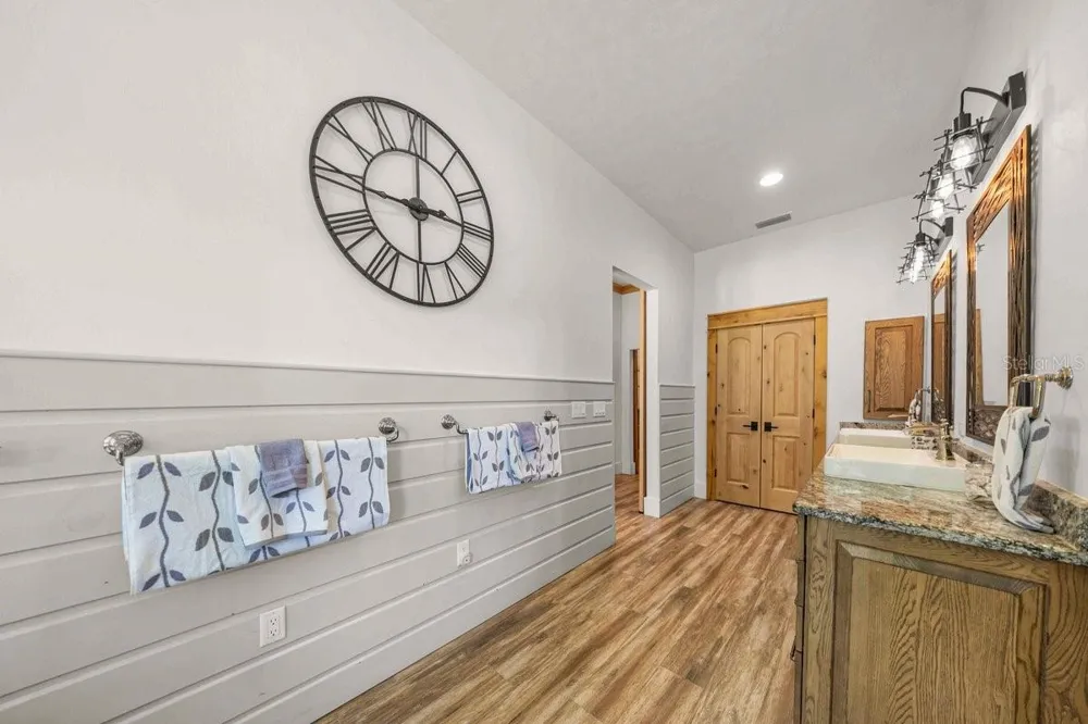 19505 NW 184TH TERRACE High Springs, FL 32643