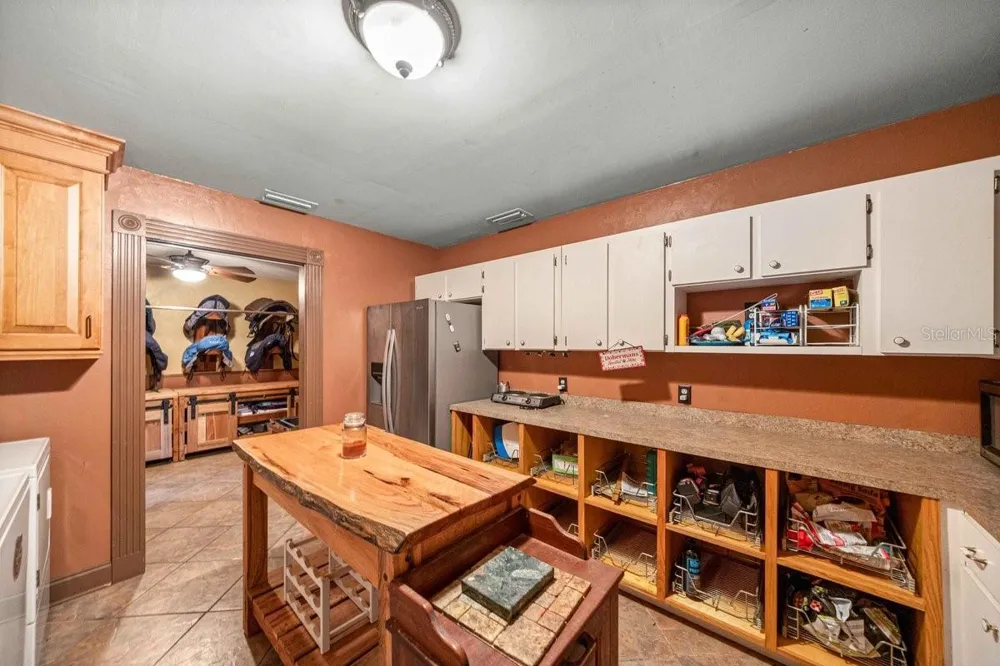 19505 NW 184TH TERRACE High Springs, FL 32643