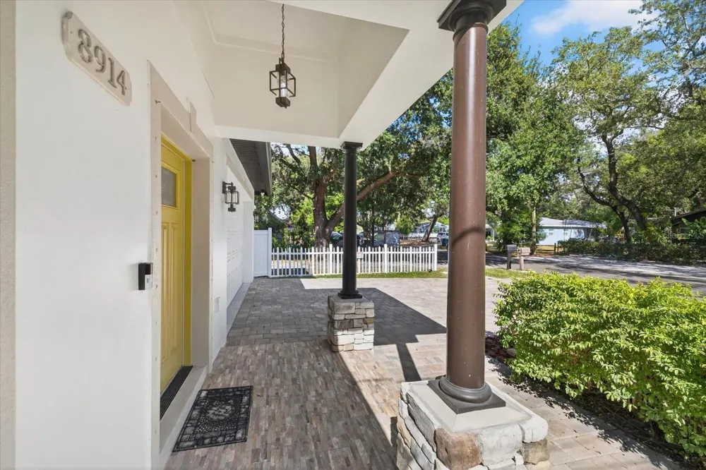 8914 LYNN AVENUE Tampa, FL 33604