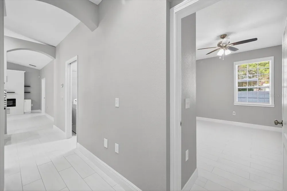 8914 LYNN AVENUE Tampa, FL 33604