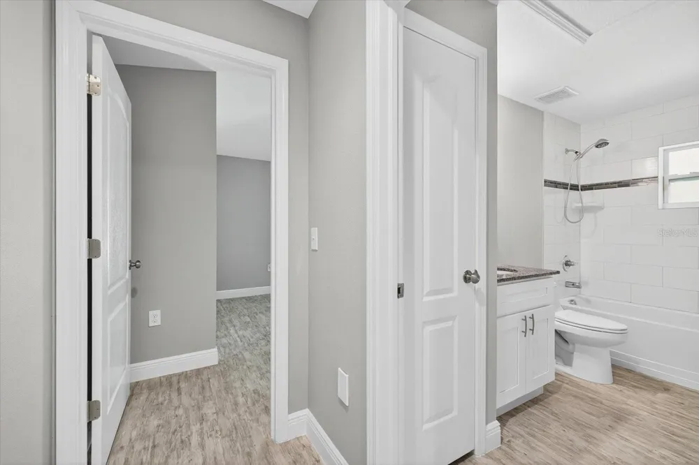 8914 LYNN AVENUE Tampa, FL 33604
