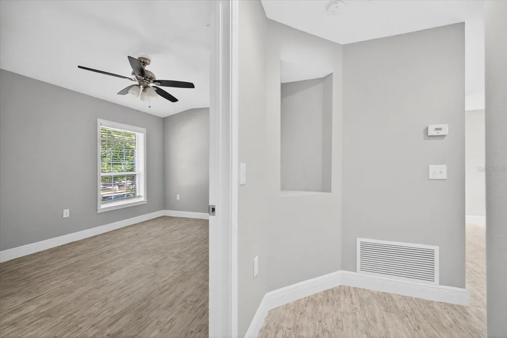 8914 LYNN AVENUE Tampa, FL 33604