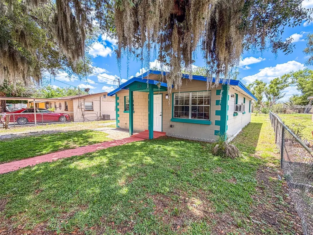 225 W NORTHSIDE DRIVE Lake Wales, FL 33853