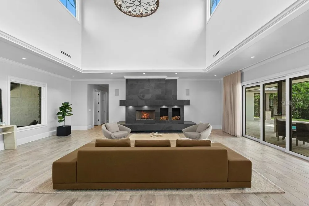 9226 CHARLES E LIMPUS ROAD Orlando, FL 32836