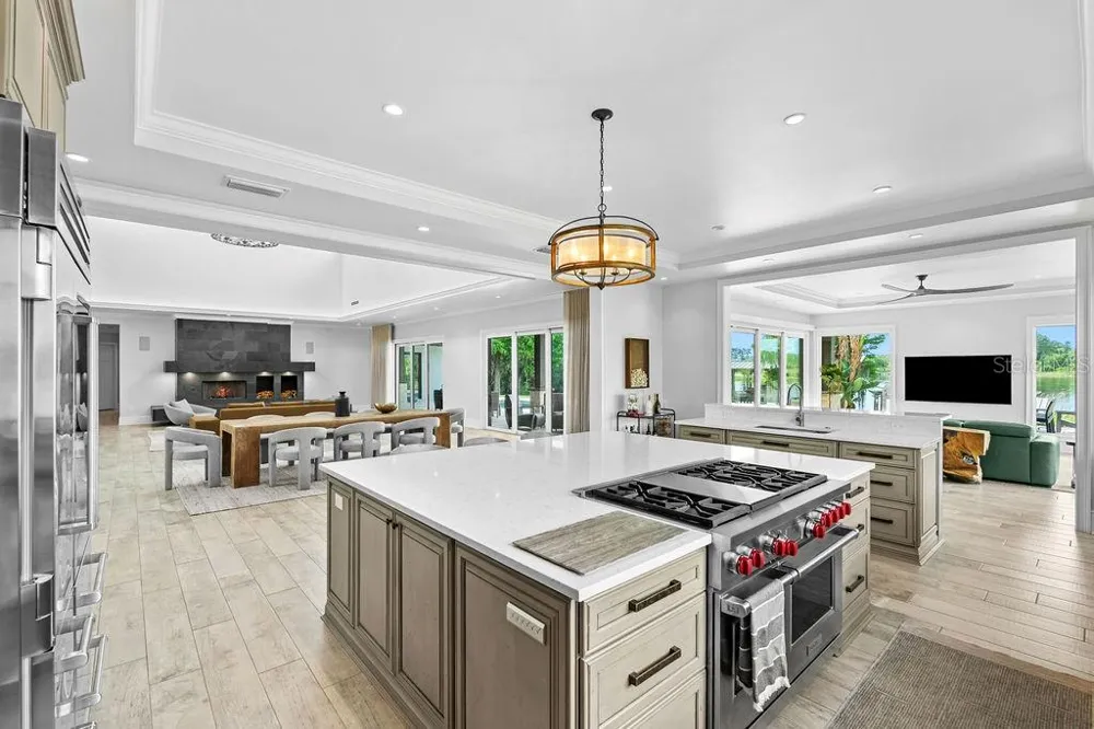 9226 CHARLES E LIMPUS ROAD Orlando, FL 32836